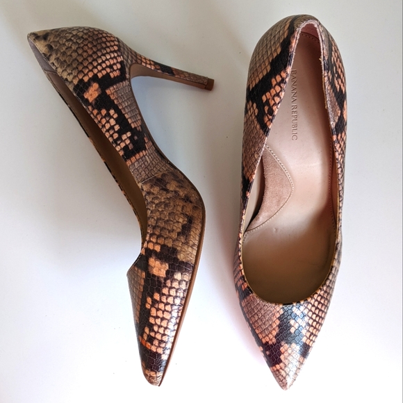 Banana Republic Shoes - Banana Republic Madison Snakeskin Heels NWOT Size 9.5